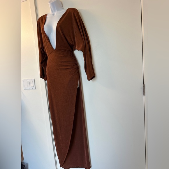 JLUXLABEL Elegant Deep V-Neck Long Sleeve Dress in Rich Brown - Picture 3 of 10